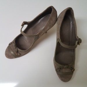 Christian Dior Suede Pump Size 39 1/2